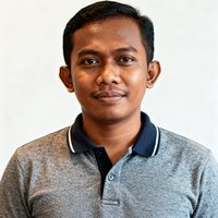 印尼雅加达体育数据公司CTO BudiSantoso的头像，一位皮肤黝黑的印尼男士穿着休闲POLO衫